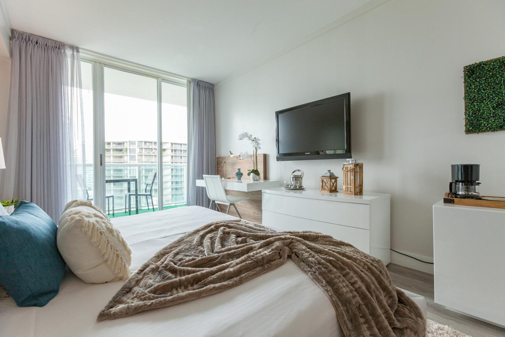 Private Residences At Hotel Arya By Sofla Vacations Miami Exterior photo